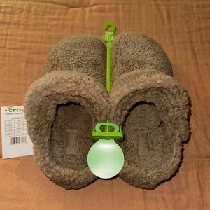 Crocs Slippers Mushroom color side 7 women/5 men